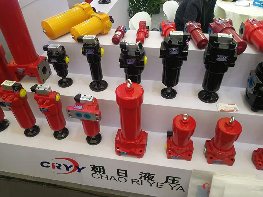 隨著生產制造業(yè)的發(fā)展，液壓配件作為機械的零件之一被廣泛使用，其中液壓配件起著不可或缺的作用，因為是無形的存在，所以容易被忽視，那么，下面跟著遠征液壓一起了解下液壓配件生產應符合技術和使用標準吧!